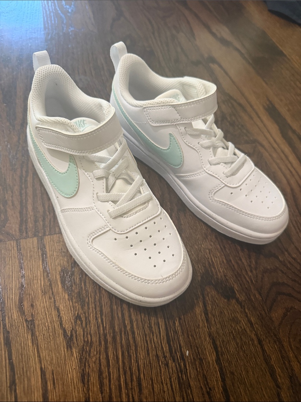 Nike Kids White Sneakers with Mint Swoosh Accent